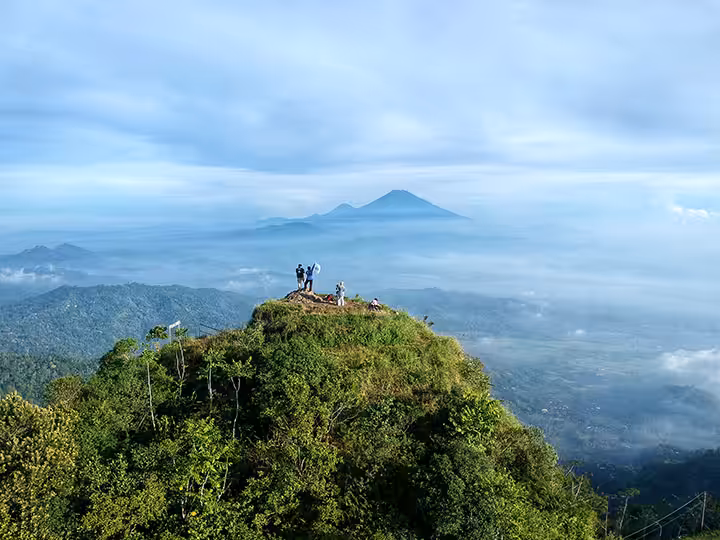 Puncak Gunung Kendil