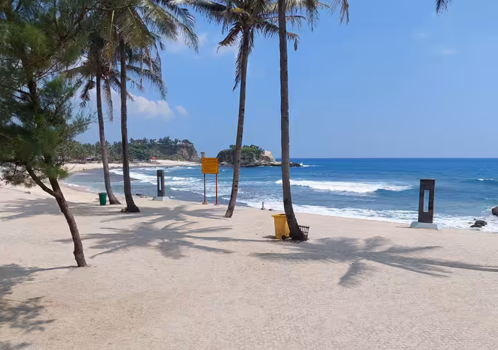 Tiket Masuk Pantai Klayar