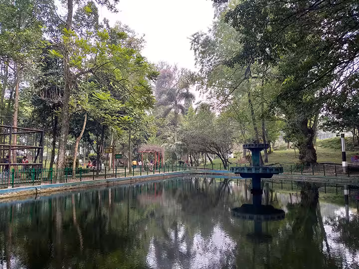 Tiket Masuk Taman Maluku Bandung