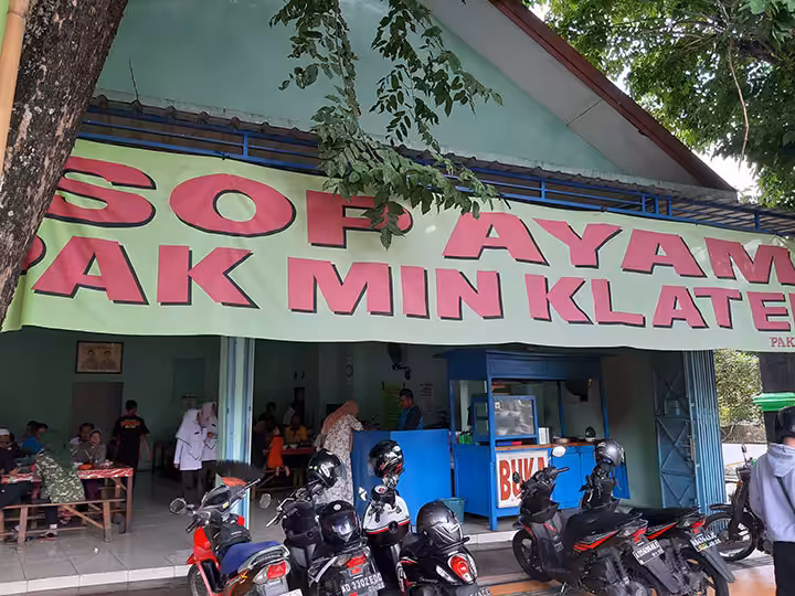 Warung Sop Ayam Pak Min Klaten