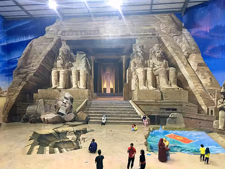 Wisata Amazing Art World