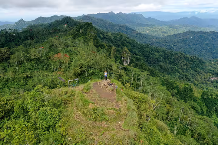 Wisata Gunung Kendil