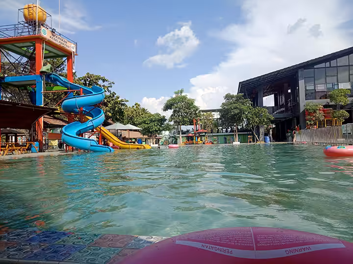 Danuwo Waterpark Semarang