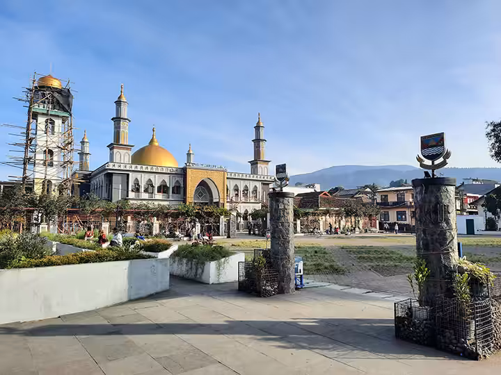 Fasilitas di Kawasan Wisata Jayagiri Lembang