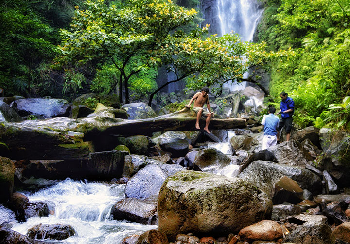 Keindahan Curug Cikaracak