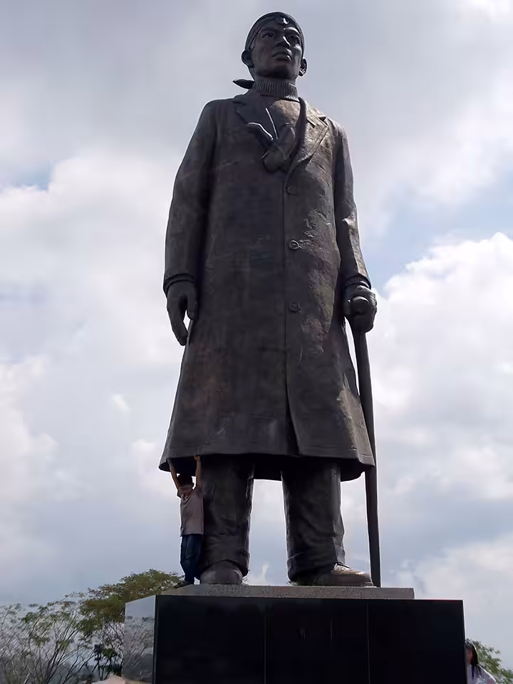 Monumen Jenderal Sudirman Pakis Baru Nawangan