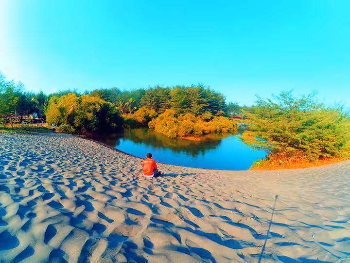 Pantai Laguna Lembupurwo