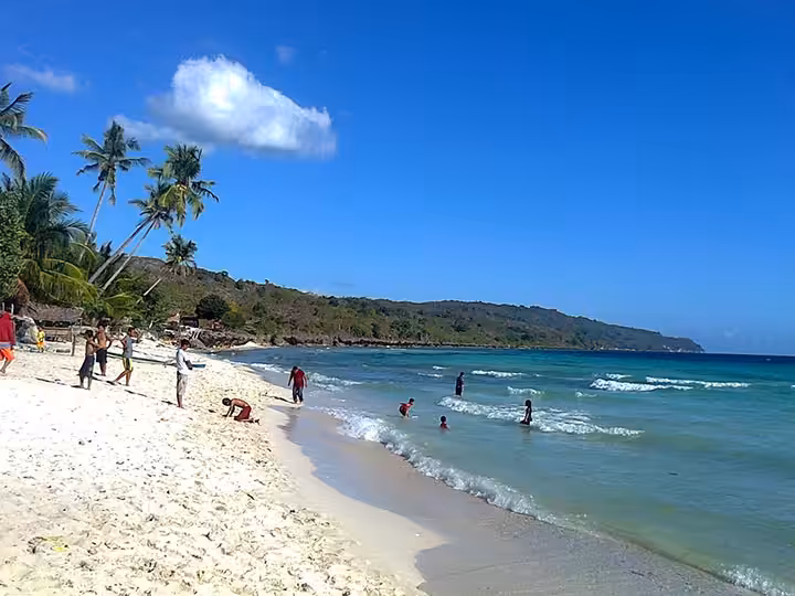 Pantai Pandan Sibolga
