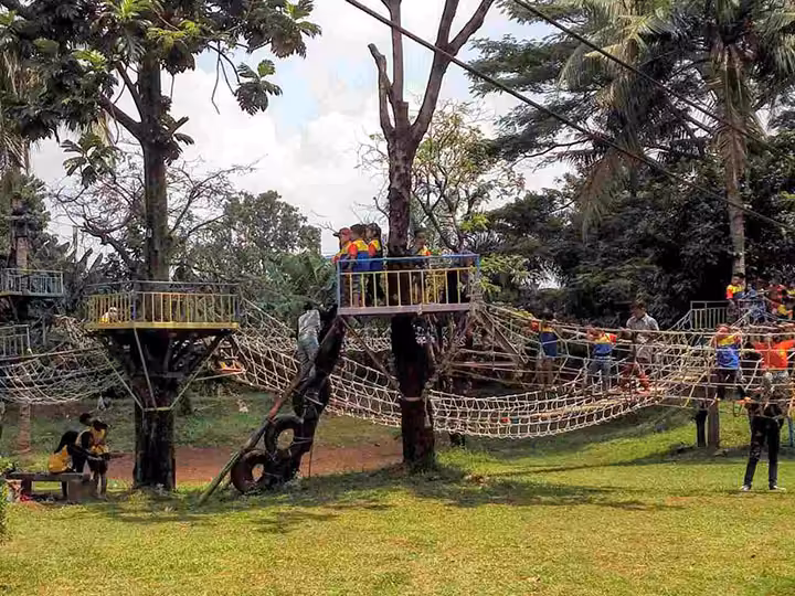 Playground di Kampung Main Cipulir