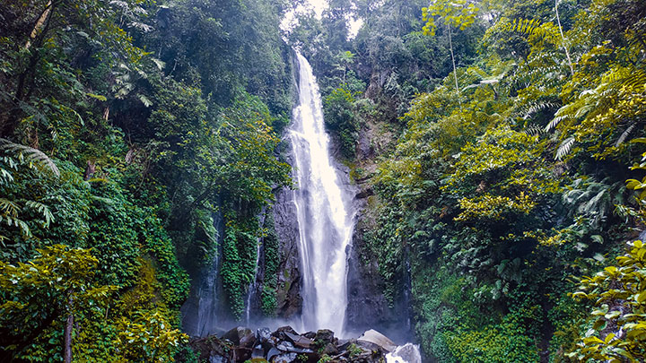 Wisata Curug Cikaracak