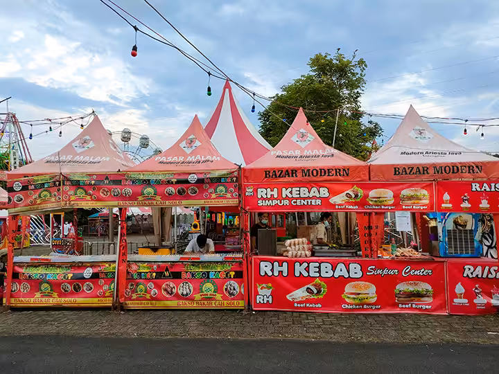 foodcourt waterboom bumi kedaton
