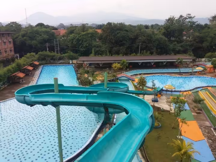 wahana Sekilas Waterpark Gumati Sentul