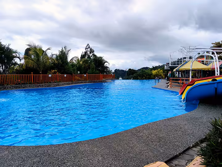 wisata villa khayangan bogor