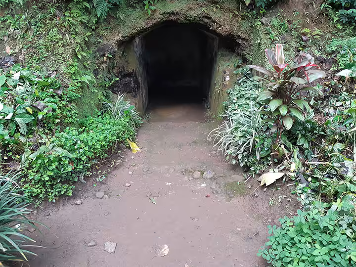 Gua Belanda dago pakar