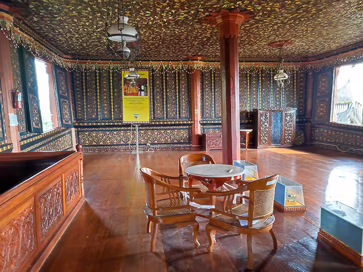 fasilitas Istano Rajo Basa Pagaruyung