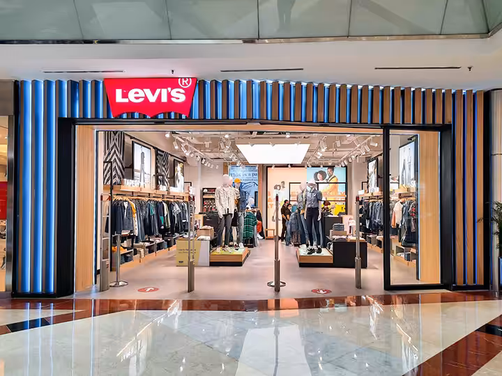 levis The Park Sawangan