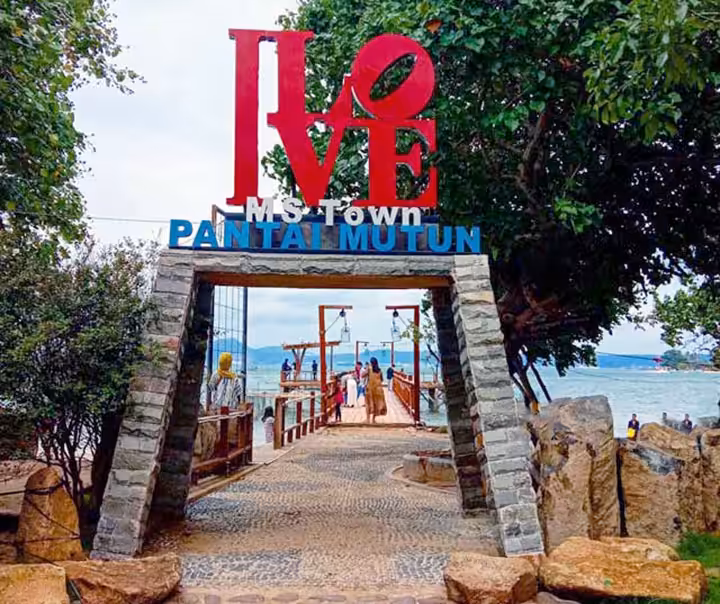 MS Town Pantai Mutun