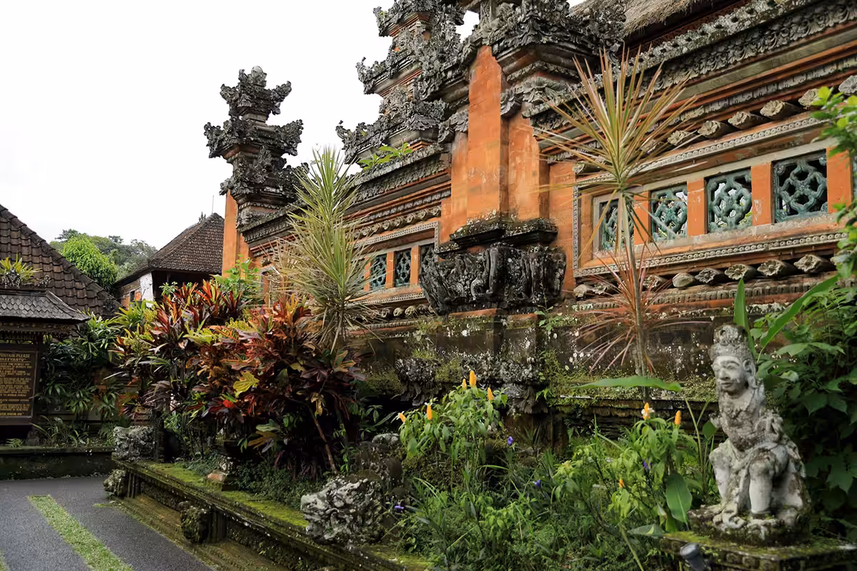 Sejarah Saraswati Temple
