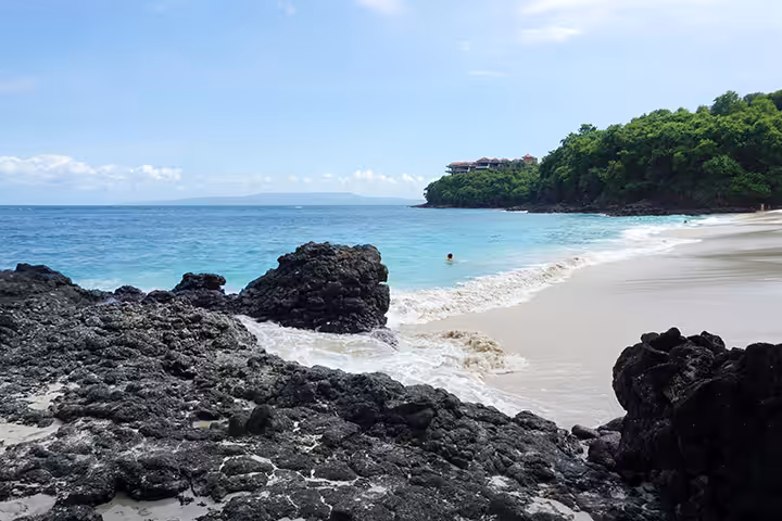 Wisata Pantai Bias Tugel