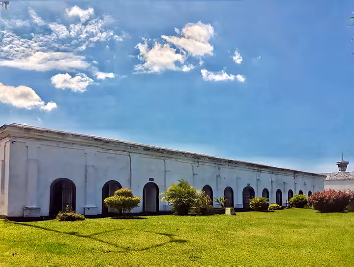 benteng marlborough dibangun pada masa penjajahan inggris