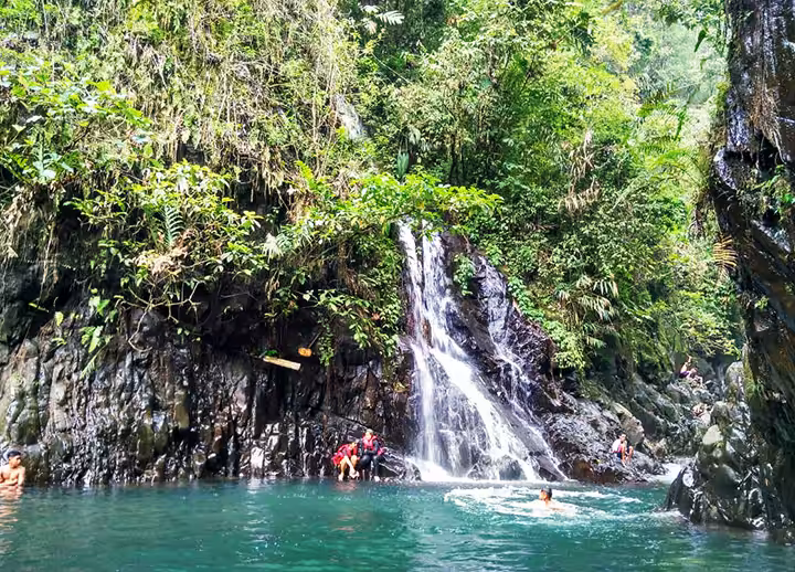 berenang di Black Canyon