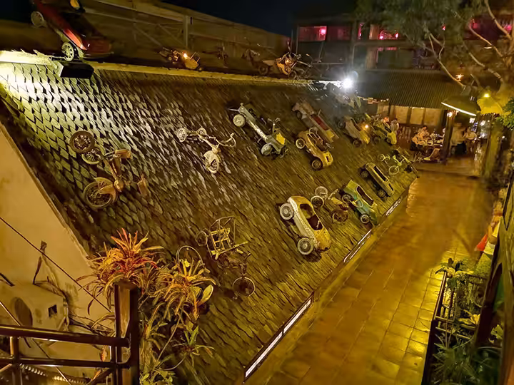 eksterior La Favela Bali