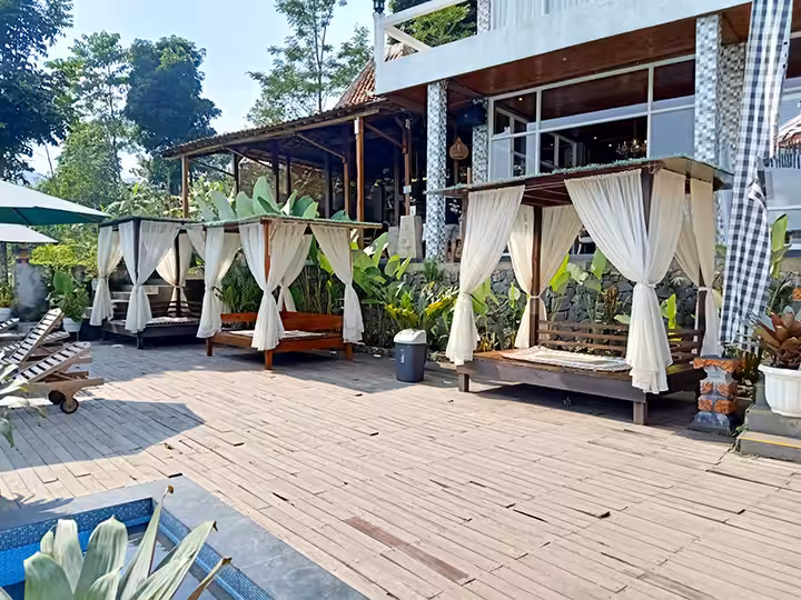 Mandapa Kirana Resort 