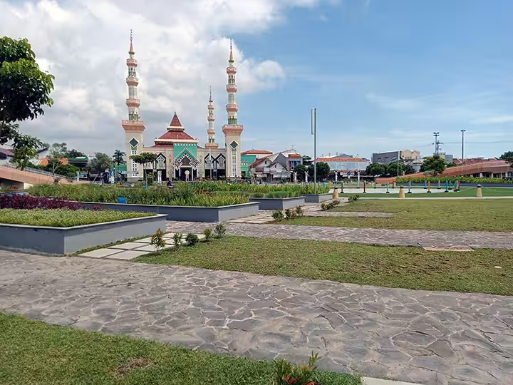 foto alun alun tegal