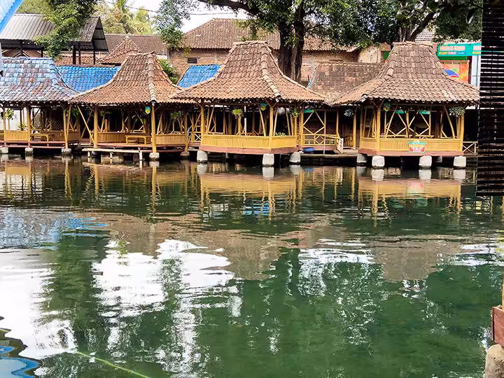 gubug makan Tlatar Ekowisata Boyolali