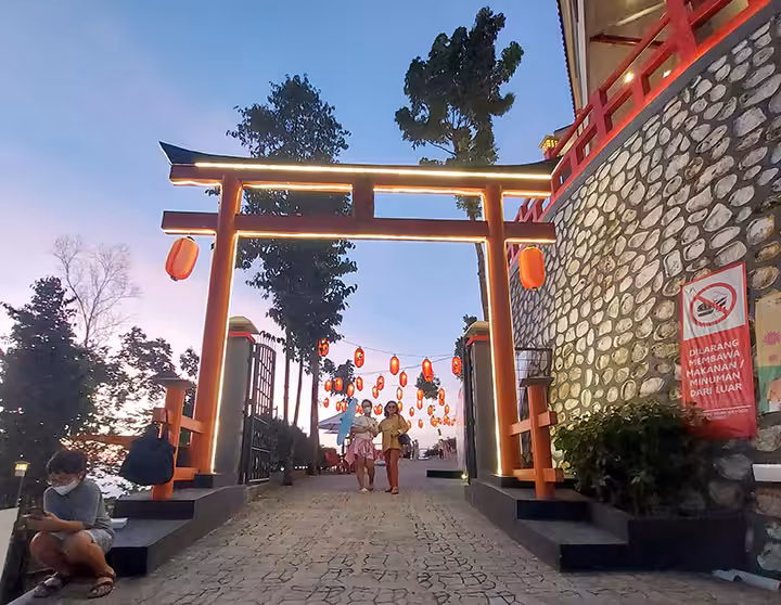 harga masuk little tokyo jogja