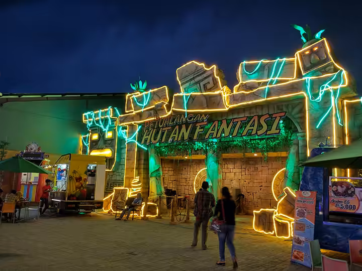 hutan fantasi Gofun Bojonegoro