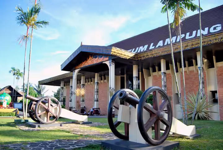 isi museum lampung