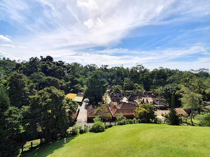 istana tampak siring