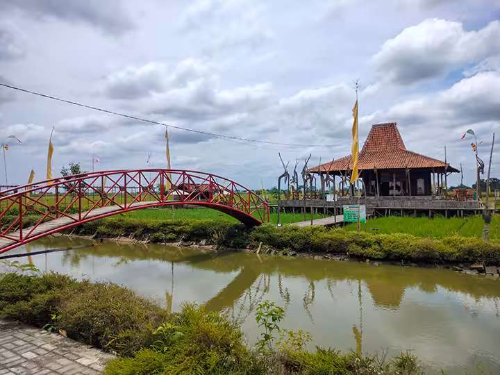 jembatan merah nangkula park