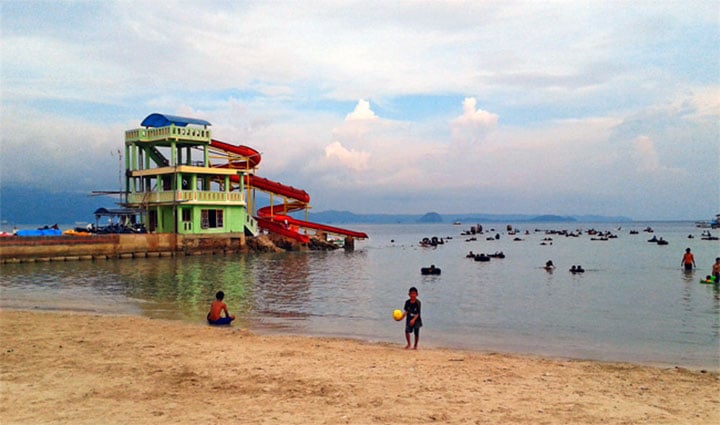 lokasi pantai mutun