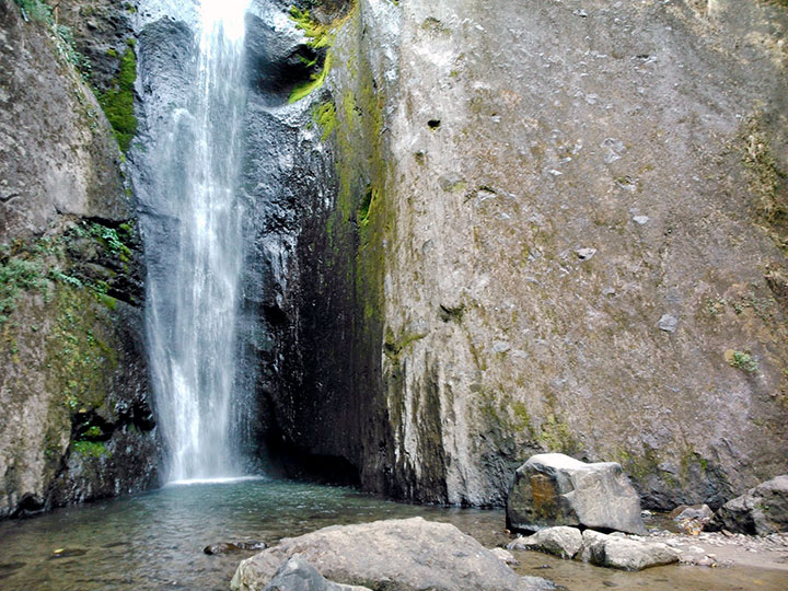 mitos air terjun dolo kediri
