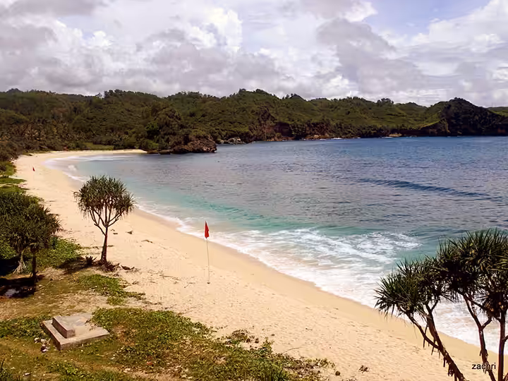 pantai srau pacitan