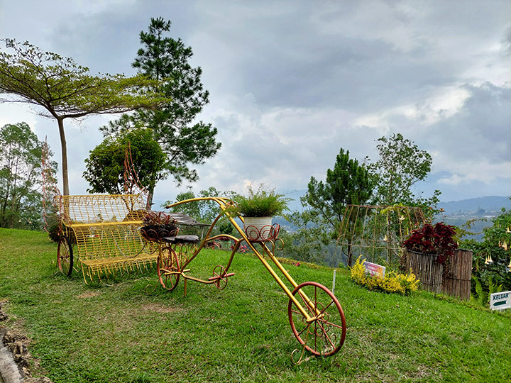 sepeda Taman Langit Gunung Banyak