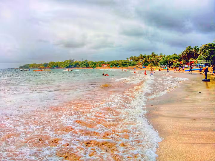 tiket masuk pantai karang bolong anyer