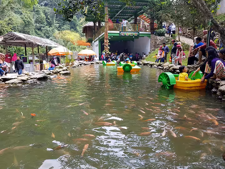 wahana anak Kampung Karuhun