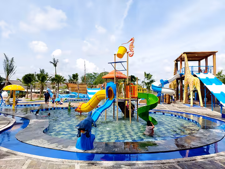 waterboom Jember Mini Zoo