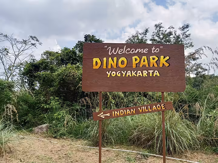 wisata Dino Park Jogja