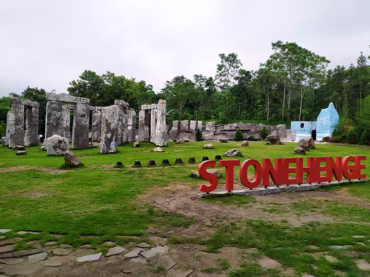 wisata Stonehenge Yogyakarta