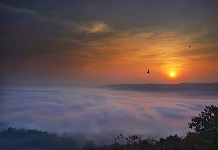 wisata alam bukit pamoyanan