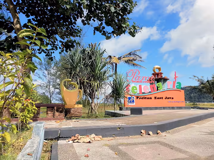 wisata pantai teleng ria pacitan