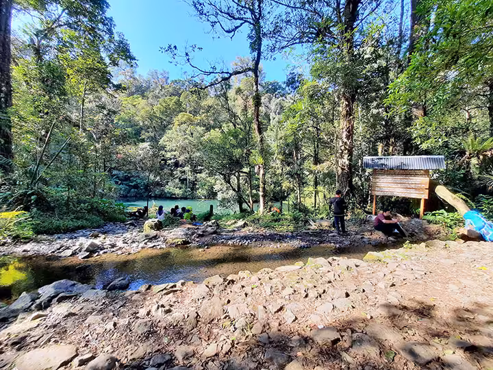 Daya Tarik Curug Cibeureum