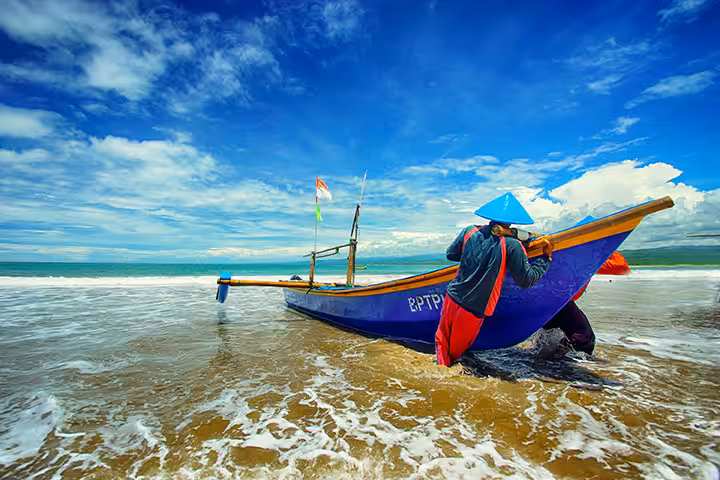 Fasilitas Pantai Santolo