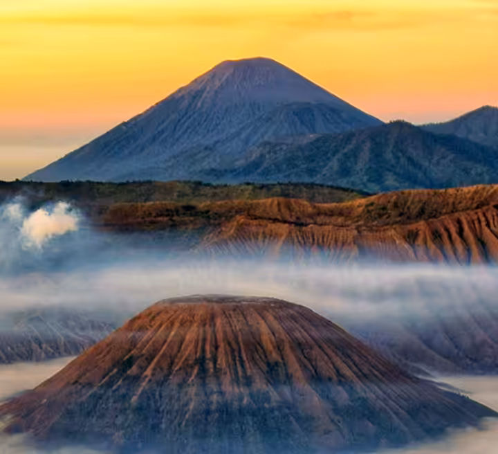 Gunung Semeru dari Bromo
