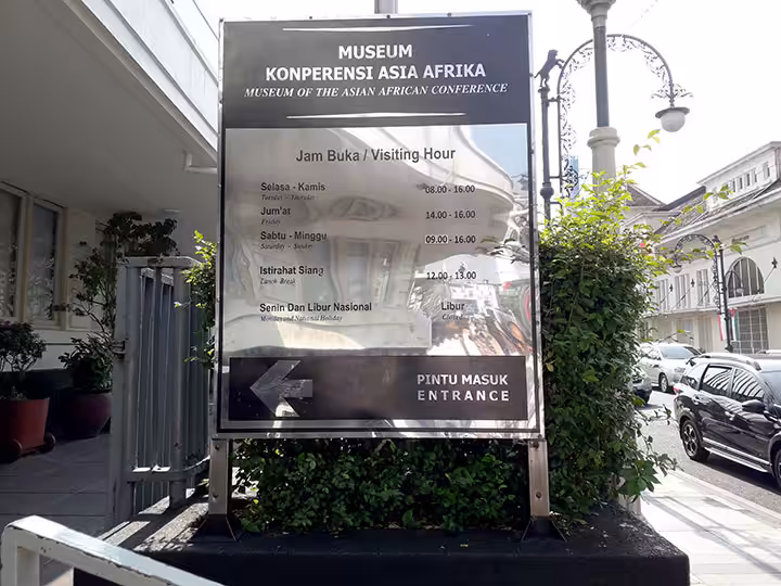 Jam Buka Museum Konferensi Asia Afrika