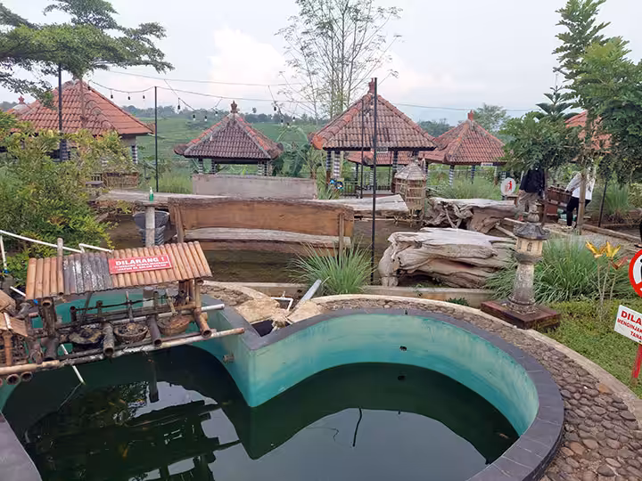 kolam Kitagawa Pesona Bali